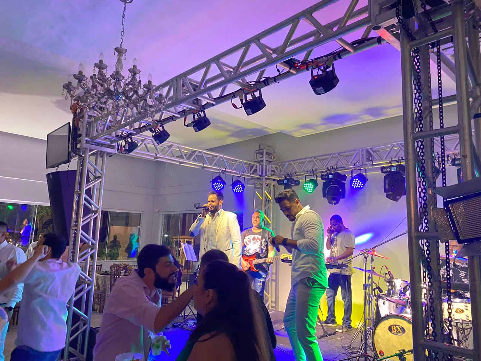 Serviço de palco tam. 2